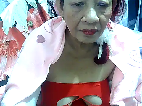 Snapshot of Sweetpinay_mature chatting on May 21, 6:37 pm Sweetpinay mature online show from May 21, 6:37 pm