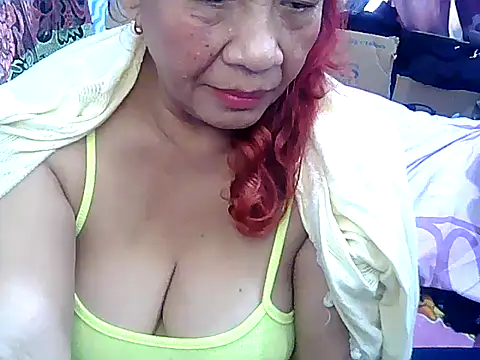 Snapshot of Sweetpinay_mature chatting on July 16, 1:11 am Sweetpinay mature online show from July 16, 1:11 am