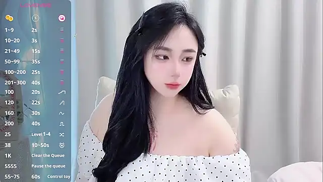 Snapshot of Love-hanzaizai718 chatting on April 14, 1:28 pm Love-hanzaizai718 online show from April 14, 1:28 pm