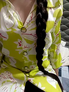 Snapshot of Amisha_Lovely chatting on December 5, 6:00 am Amisha Lovely online show from December 5, 6:00 am