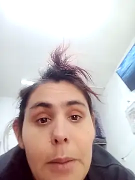 Snapshot of blanca24325 chatting on November 1, 6:54 pm blanca24325 online show from November 1, 6:54 pm