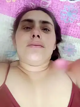 Snapshot of blanca24325 chatting on November 5, 4:01 am blanca24325 online show from November 5, 4:01 am