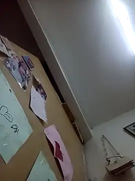 Snapshot of blanca24325 chatting on December 1, 3:39 pm blanca24325 online show from December 1, 3:39 pm