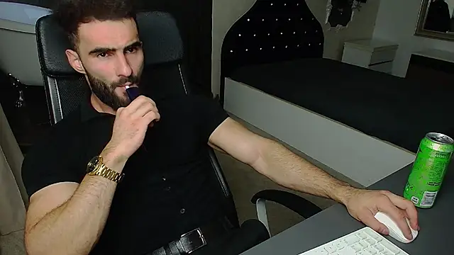 MicahLane online show from July 28, 3:02 am