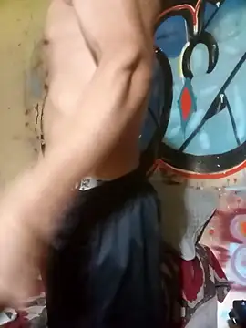 Snapshot of HSexy_Men00 chatting on November 7, 9:31 am HSexy Men00 online show from November 7, 9:31 am