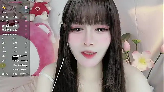 Snapshot of -zhuzhu-999- chatting on October 31, 5:03 pm -zhuzhu-999- online show from October 31, 5:03 pm