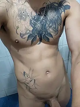 Snapshot of UrFavDick96 chatting on October 27, 5:00 am UrFavDick96 online show from October 27, 5:00 am