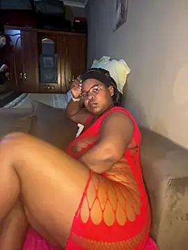 Snapshot of SweetCandy84 chatting on November 16, 9:42 pm SweetCandy84 online show from November 16, 9:42 pm