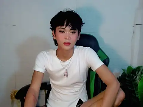 AsianCuteGuy21 online show from March 12, 5:19 pm