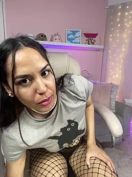 VenusIsLove  online show from February 26, 9:16 pm