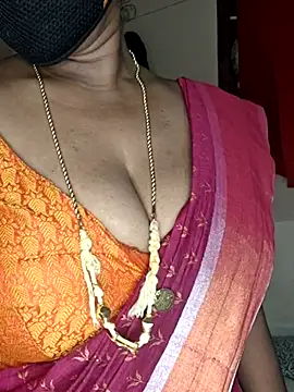 Snapshot of sivashree chatting on June 28, 2:56 pm sivashree online show from June 28, 2:56 pm