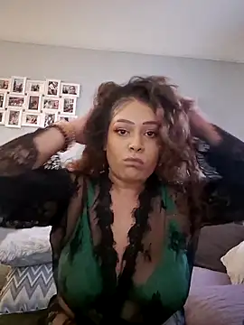 BubblesLovexox online show from October 25, 4:24 pm