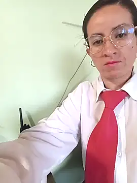 Snapshot of Valentina--1 chatting on November 12, 11:54 am Valentina--1 online show from November 12, 11:54 am