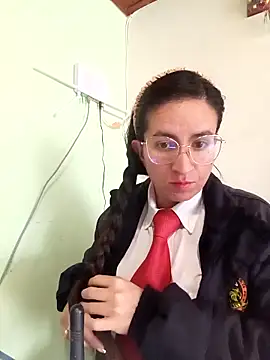 Snapshot of Valentina--1 chatting on November 15, 12:02 pm Valentina--1 online show from November 15, 12:02 pm