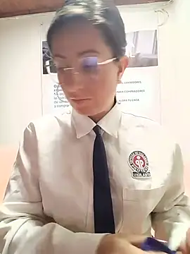 Snapshot of Valentina--1 chatting on June 17, 10:06 am Valentina--1 online show from June 17, 10:06 am