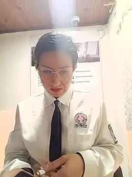 Snapshot of Valentina--1 chatting on July 1, 10:28 am Valentina--1 online show from July 1, 10:28 am