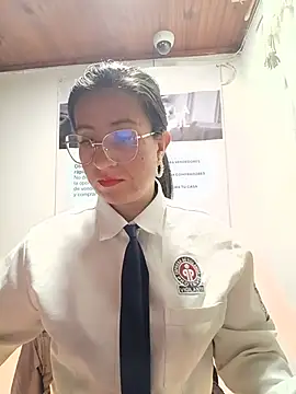 Snapshot of Valentina--1 chatting on July 7, 10:30 am Valentina--1 online show from July 7, 10:30 am