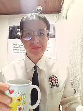 Snapshot of Valentina--1 chatting on July 20, 10:29 am Valentina--1 online show from July 20, 10:29 am