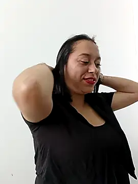 Snapshot of Caroline-17 chatting on November 14, 6:06 pm Caroline-17 online show from November 14, 6:06 pm