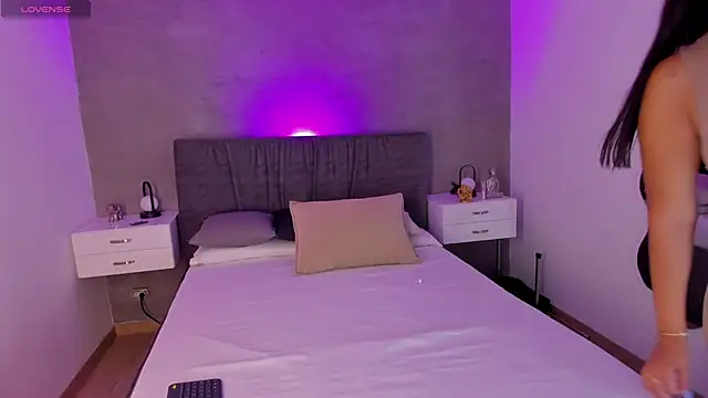 Snapshot of andreanix chatting on November 15, 7:32 pm andreanix online show from November 15, 7:32 pm