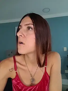 Luna Raay online show from November 27, 4:31 pm