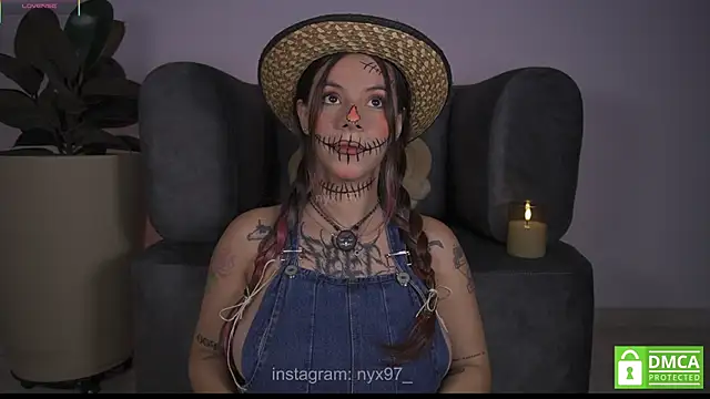 Snapshot of nyx_97 chatting on November 1, 3:30 am nyx 97 online show from November 1, 3:30 am