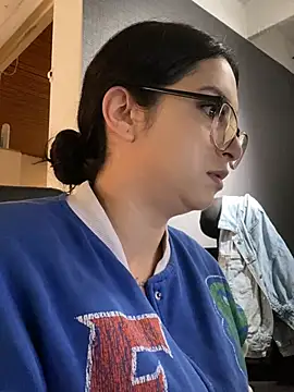 Kloe Novoa online show from January 19, 1:37 pm