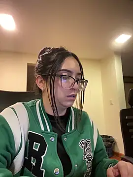 Kloe Novoa online show from March 9, 12:20 pm