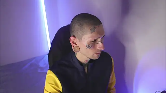 TokyoHatsumoto online show from February 8, 12:47 am