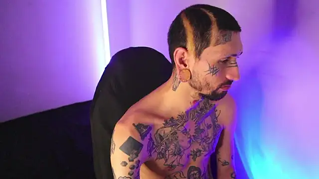 TokyoHatsumoto online show from March 1, 11:29 pm