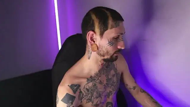 TokyoHatsumoto online show from March 3, 10:59 pm