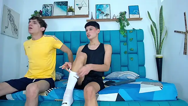 Snapshot of Hot_Boys_Latinos_X chatting on November 22, 10:09 pm Hot Boys Latinos X online show from November 22, 10:09 pm