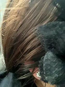 crazzyanne online show from December 13, 8:25 pm