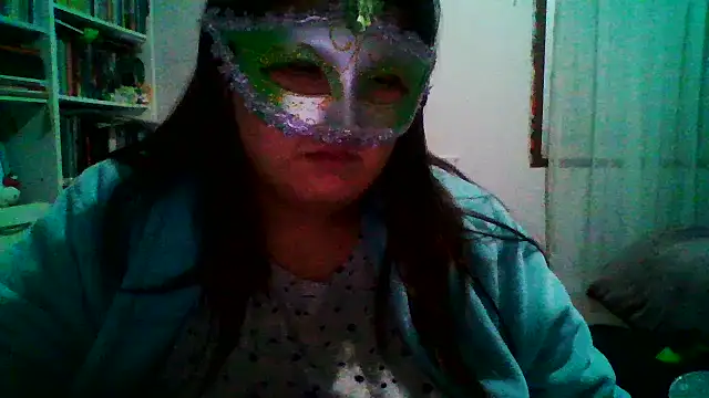 Snapshot of crazzyanne chatting on May 23, 3:45 am crazzyanne online show from May 23, 3:45 am