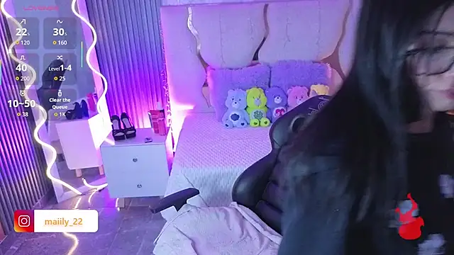 MAIILY TAY online show from January 11, 11:48 am