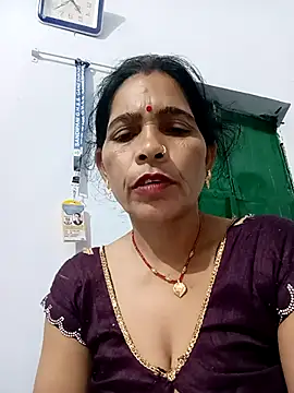 Snapshot of Indiangueen chatting on October 28, 11:07 pm Indiangueen online show from October 28, 11:07 pm