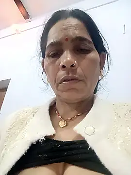 Snapshot of Indiangueen chatting on November 10, 9:14 pm Indiangueen online show from November 10, 9:14 pm