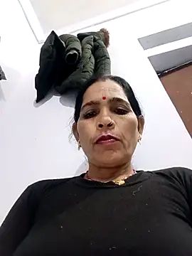 Snapshot of Indiangueen chatting on November 24, 9:03 pm Indiangueen online show from November 24, 9:03 pm