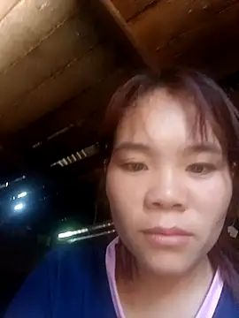 Snapshot of Bany_x chatting on October 29, 2:36 am Bany x online show from October 29, 2:36 am