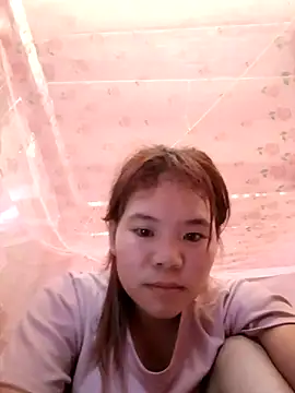 Snapshot of Bany_x chatting on October 31, 6:47 am Bany x online show from October 31, 6:47 am