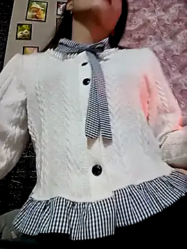 Snapshot of ezabel- chatting on December 4, 1:42 pm ezabel- online show from December 4, 1:42 pm