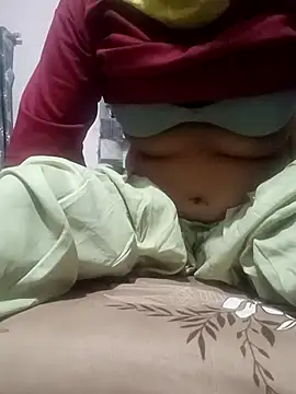 Snapshot of Best_couple2001 chatting on October 26, 4:02 pm Best couple2001 online show from October 26, 4:02 pm