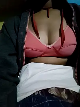 Snapshot of Poonam12A chatting on November 28, 11:40 pm Poonam12A online show from November 28, 11:40 pm