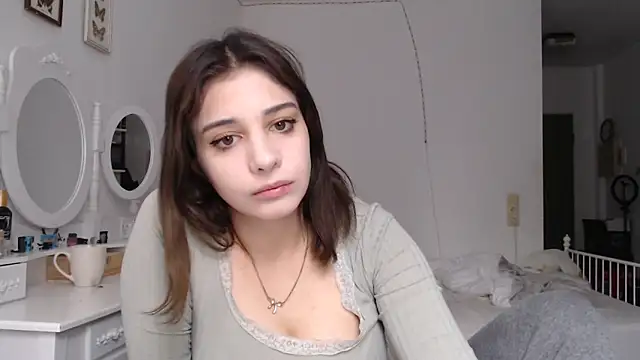 bellefleurrr online show from June 6, 4:01 pm