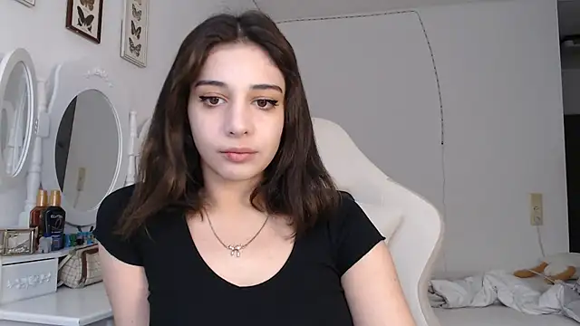 bellefleurrr online show from June 9, 4:40 pm