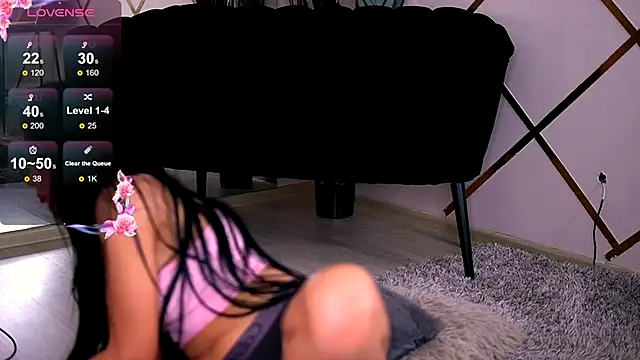 Snapshot of EmmaVayne chatting on November 21, 7:45 pm EmmaVayne online show from November 21, 7:45 pm