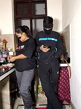 Heena-143 online show from January 8, 3:25 pm