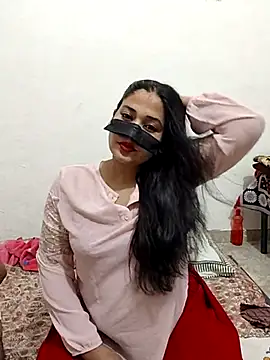 Snapshot of Heena-143 chatting on April 25, 9:01 am Heena-143 online show from April 25, 9:01 am