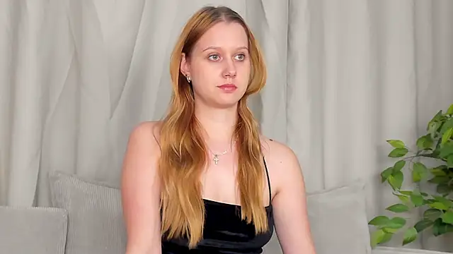 Snapshot of Charil_Wilson chatting on November 25, 4:23 am Charil Wilson online show from November 25, 4:23 am