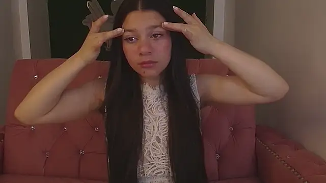 Snapshot of velvetvixen_t chatting on November 28, 1:25 pm velvetvixen t online show from November 28, 1:25 pm